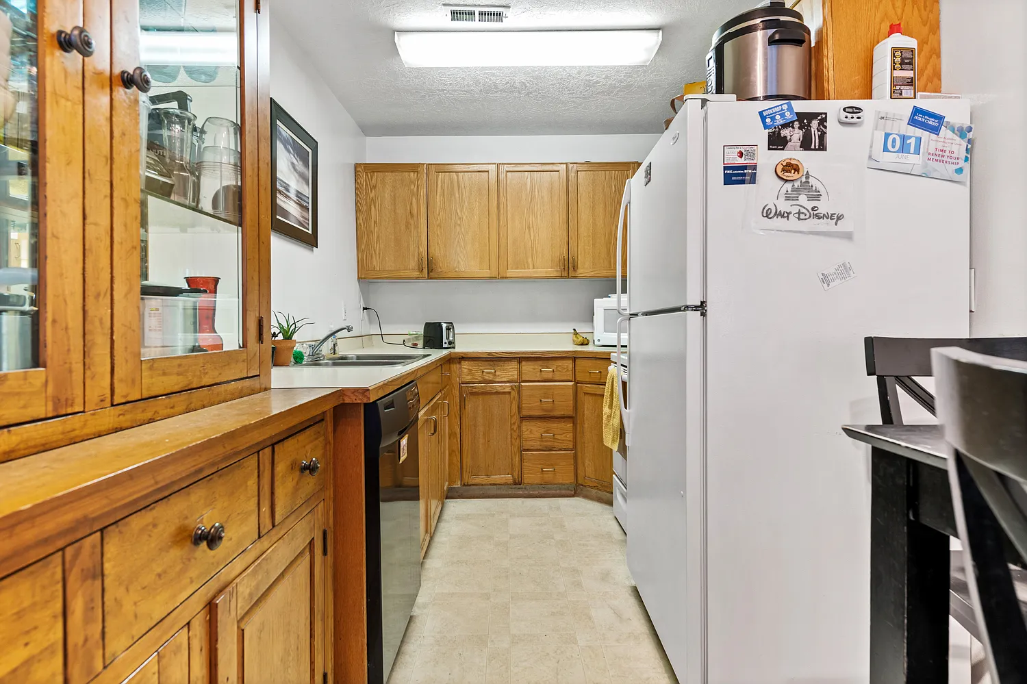 2 bed, 800 sqft, $419 — Photo 2