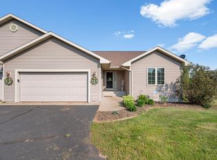 718B Waldroff Farm Rd, Hudson, WI 54016