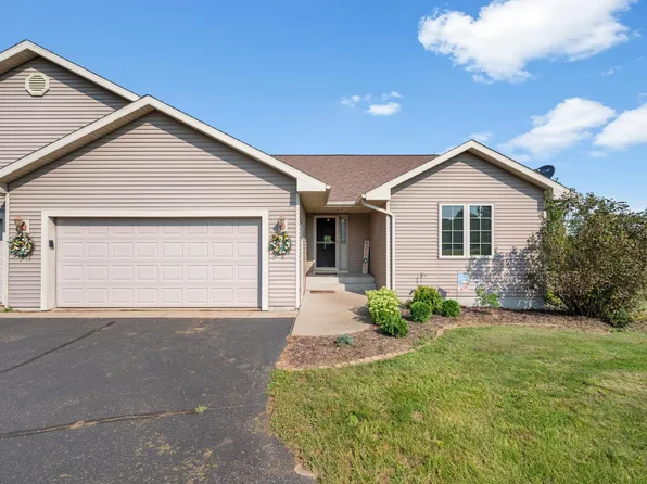 718B Waldroff Farm Rd, Hudson, WI 54016