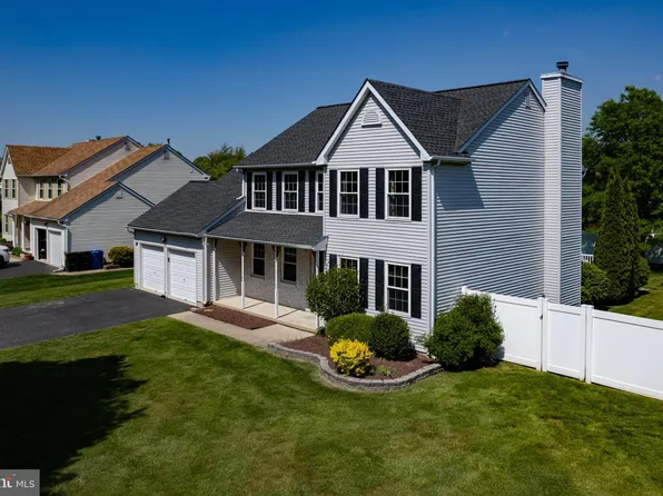 11 Windsor Ln, Trenton, NJ 08620