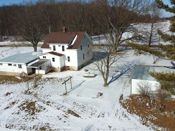 W10349 Valley View Rd, Shawano, WI 54166