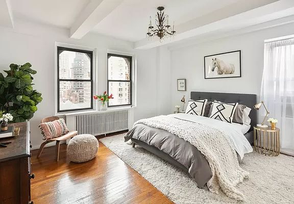 3rd image of 140 E 28th St APT 12C