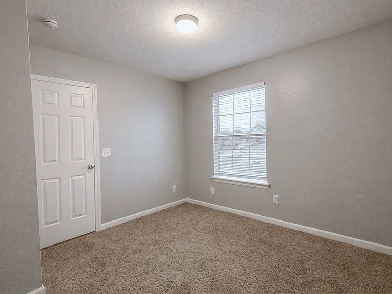 6721 Brothers Ln — Photo 11