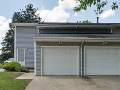 1560 Hunt Dr APT A, Normal, IL, 61761
