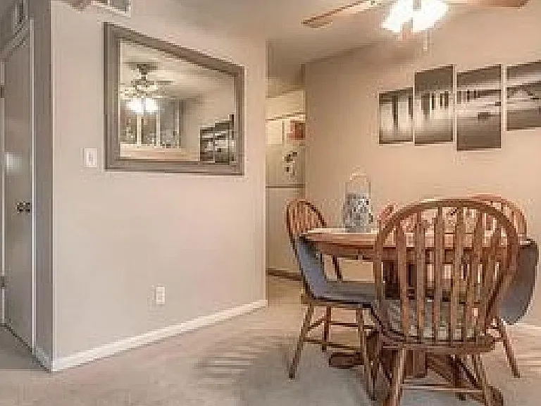 6202 Robinson St #1 — Photo 13