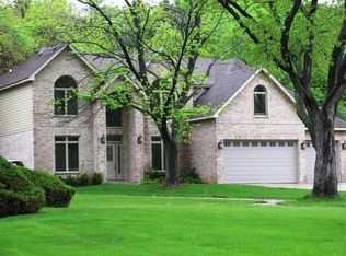 1926 Wayland Ct, Schaumburg, IL 60193