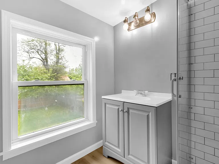 142 Stevenson Blvd — Photo 18