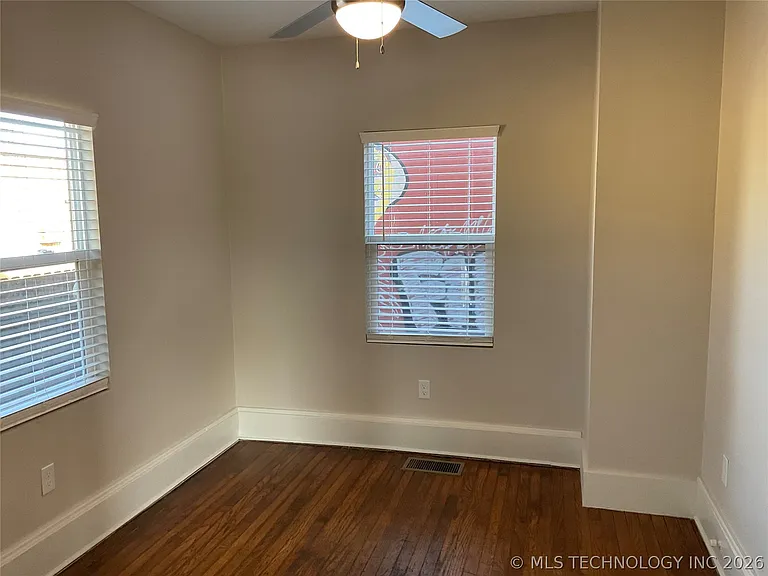 1345 E 6th St — Photo 7
