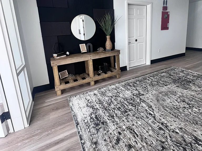 209 W Jefferson St #6 — Photo 3