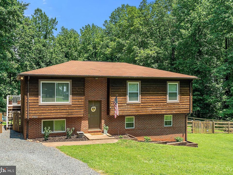 1st image of 17061 Glenmore Ct