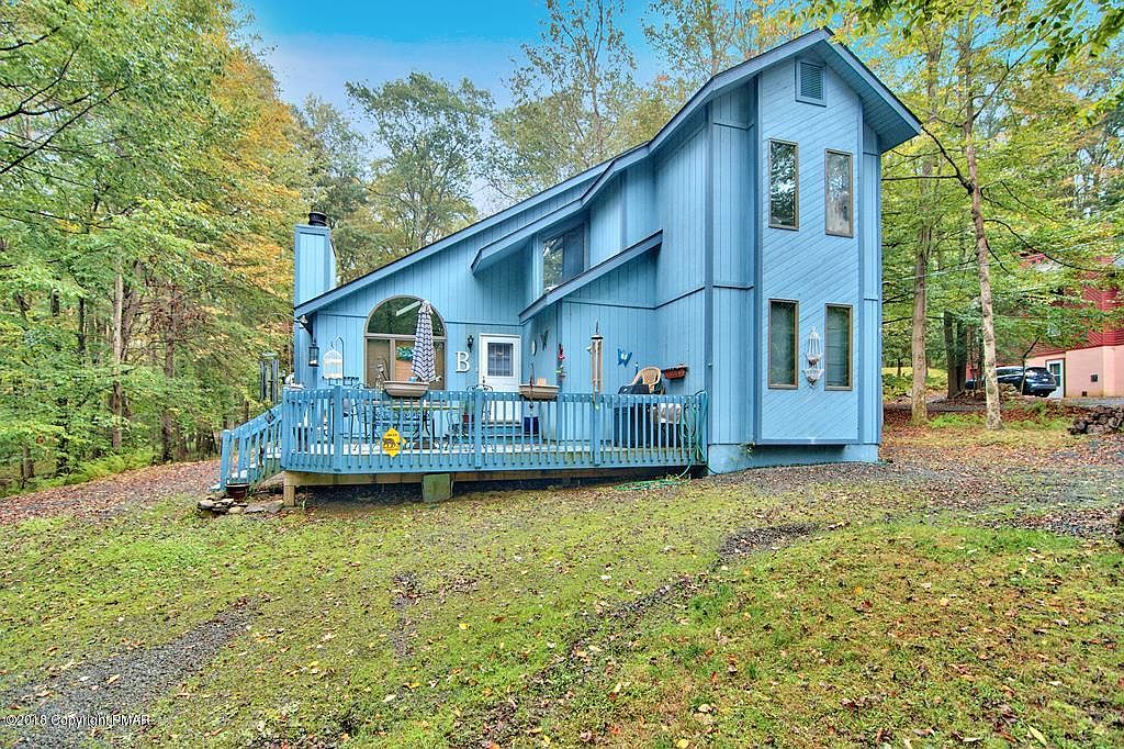 1385 Lake Ln, Pocono Lake, PA 18347 Zillow