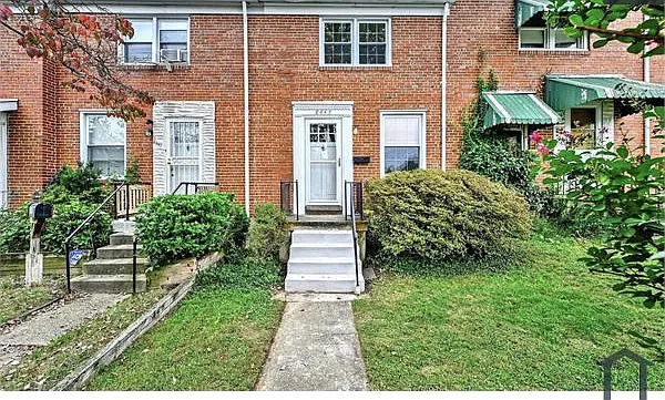 8445 Water Oak Rd — Photo 1