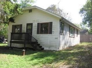 30717 Oak Dr, Waterford, WI 53185