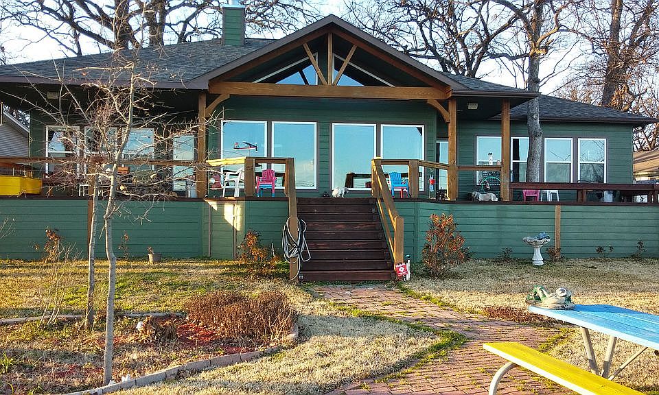 2nd image of 222 Southlake Dr
