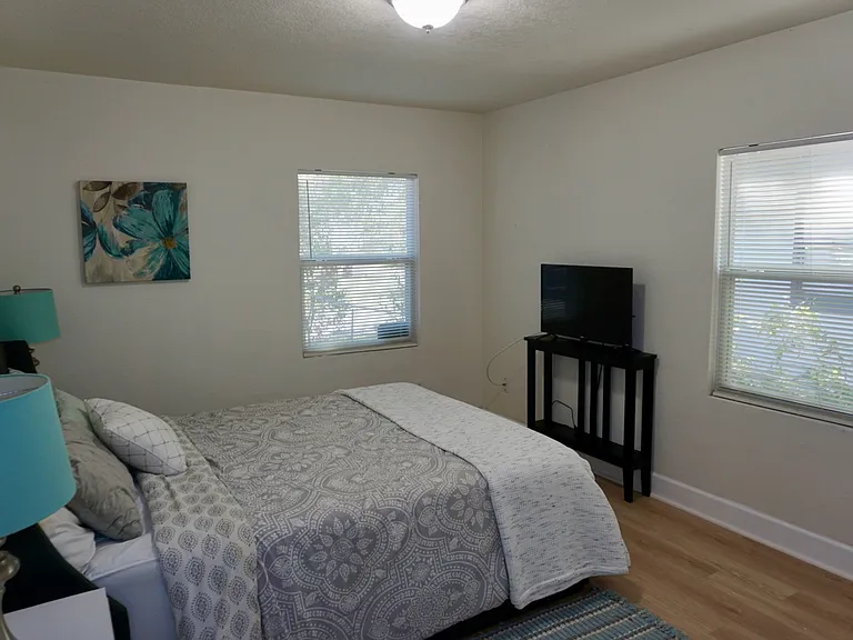 10104 N Arden Ave — Photo 3