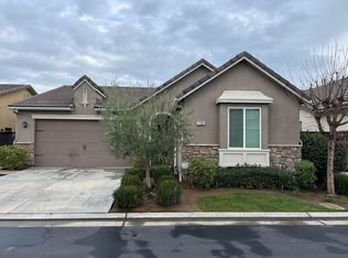 7130 N Fusion Dr, Fresno, CA 93711