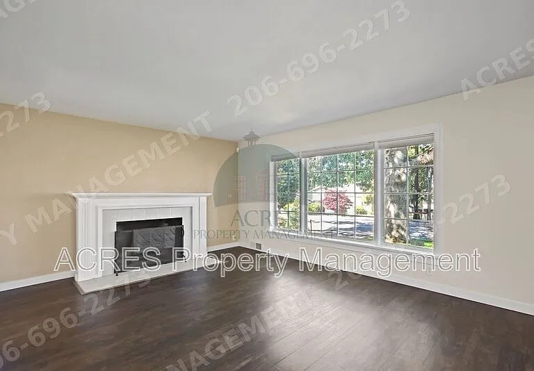 15446 21st Ave SW — Photo 3