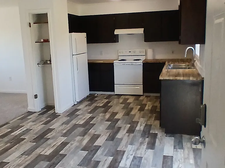 3050 Elroy Dr #3 — Photo 2