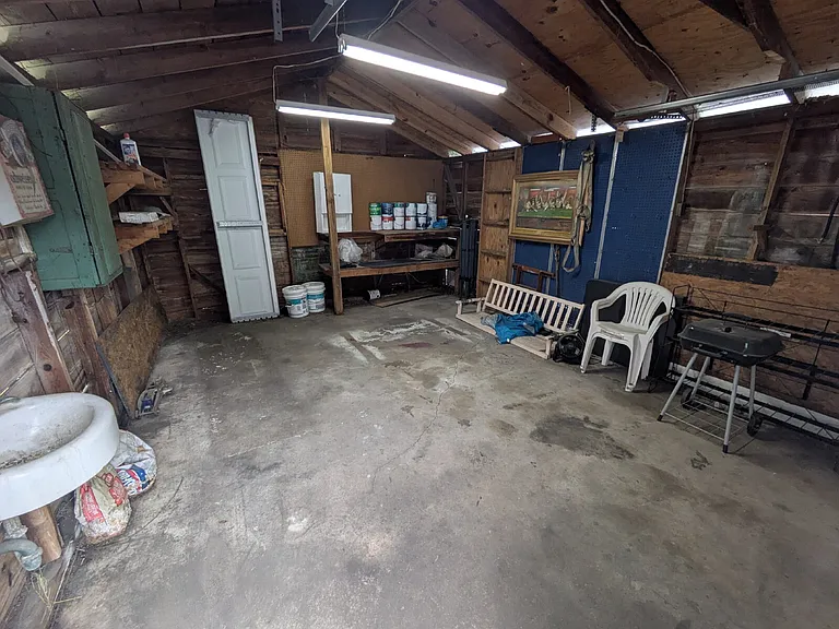 6552 Sapphire Dr — Photo 24