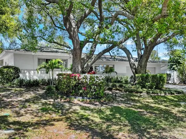 3723 Orchard Grove Ln, Largo, FL 33770