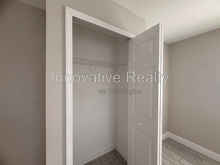 144 N Park Ave — Photo 23