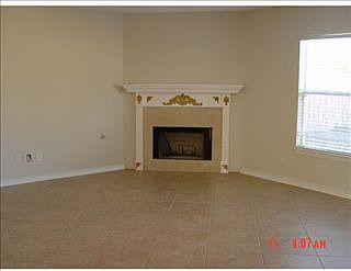 2nd image of 2121 Wellington Ln