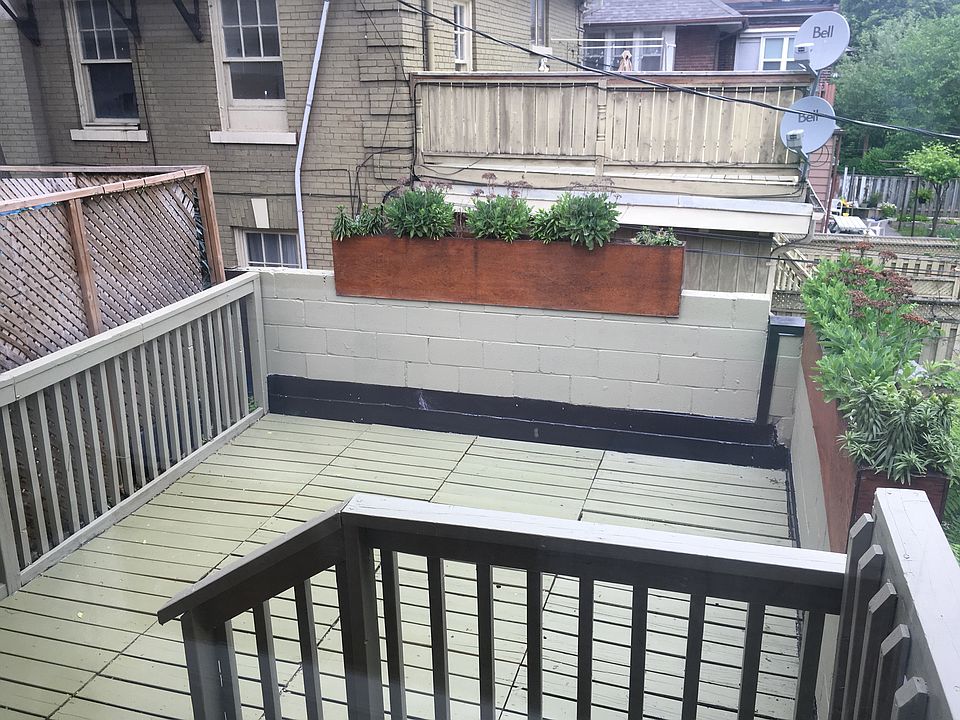 2nd image of 307 Palmerston Blvd #3