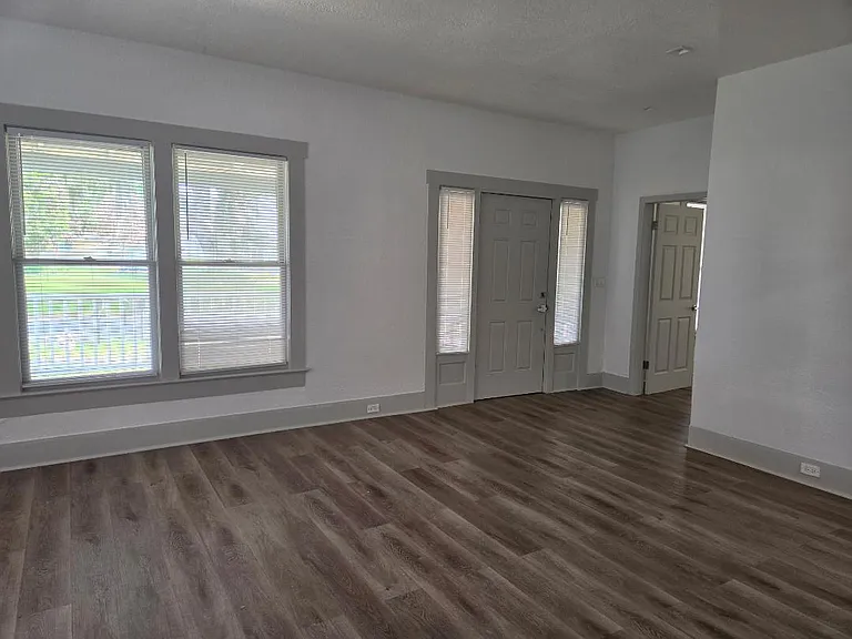 735 Avenue A SW #C — Photo 17