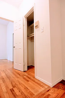 Rented by Voro, LLC | media 16