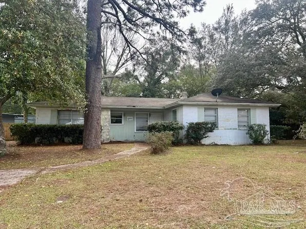 825 Montclair Rd, Pensacola, FL 32505