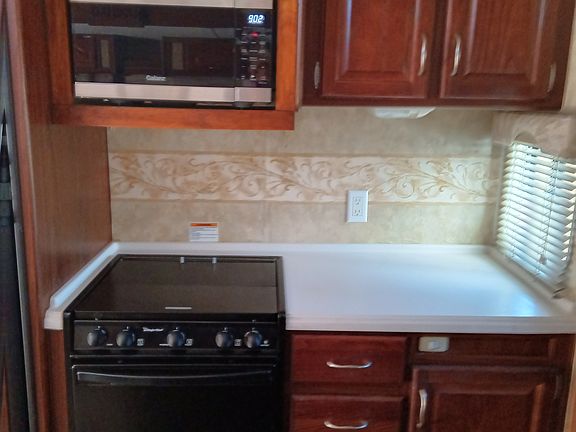 3rd image of 251-1295 So Cawston Ave