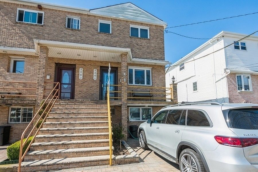 1st image of 2260 Bergen Ave