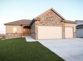 2494 N Columbia Ave, Seward, NE 68434