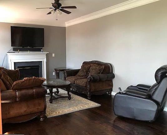 4th image of 5414 Silver Maple Ln