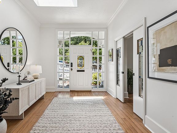 4th image of 301 Tunnel Ave
