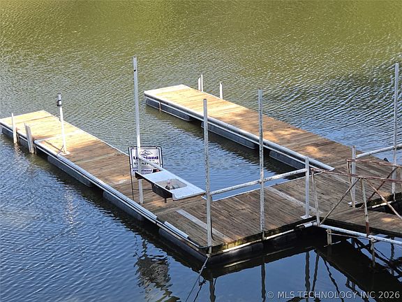 2nd image of 567 NE 471st Ln