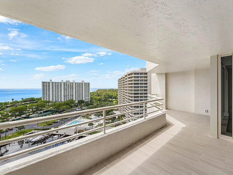 4201 N Ocean Blvd #1407 — Photo 39