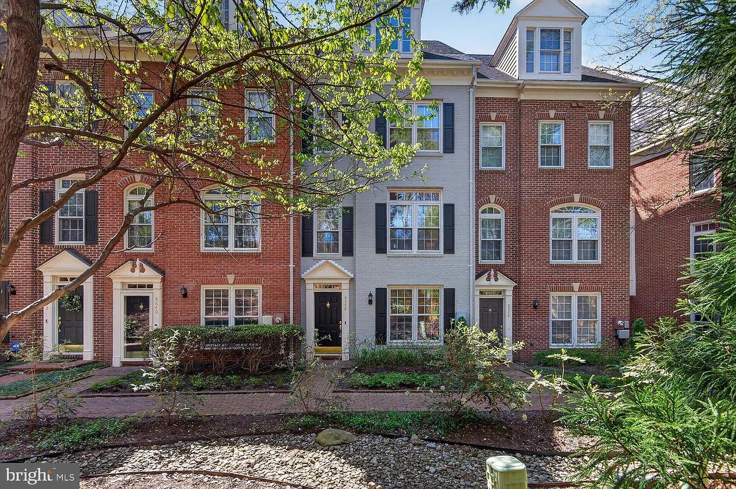 8842 Mansion View Ct photo 1
