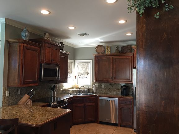 4th image of 106 Meadow Lake Dr
