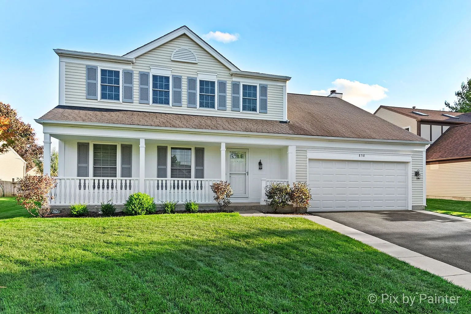 858 Royal Glen Ln photo 1