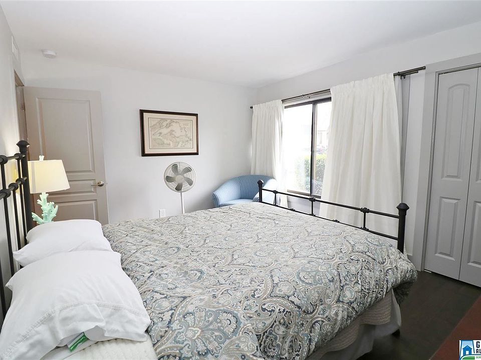 2nd image of 505 Paradise Isle