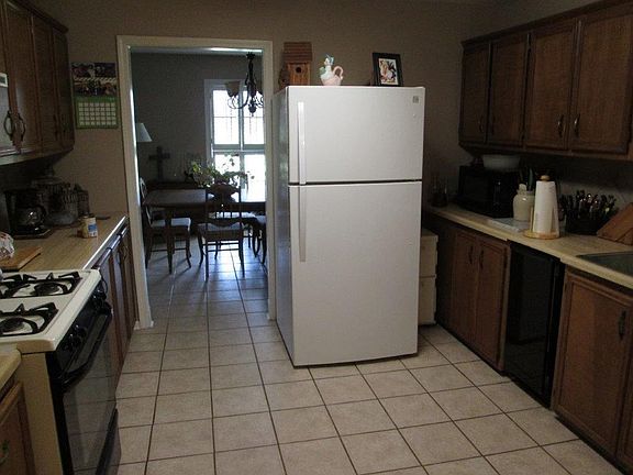 3rd image of 112 Walking Horse Ln