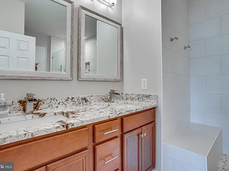43920 Hickory Corner Ter #113 — Photo 17
