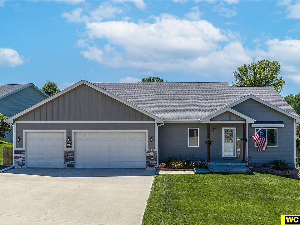 1st image of 2880 Ravae Ln