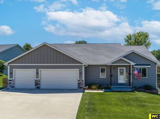 2880 Ravae Ln, Blair, NE 68008