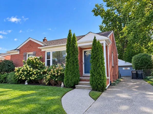 22701 Princeton St, Dearborn, MI 48124