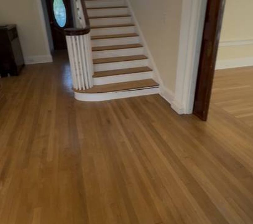 1st image of 758 W 8th St