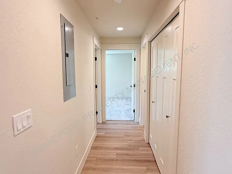 424 S Olive Ave #201 — Photo 16