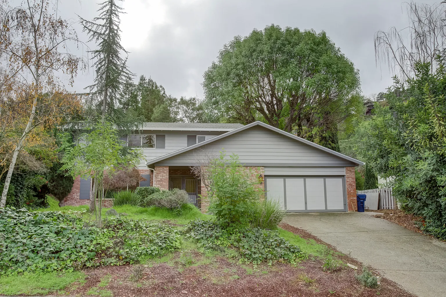 114 Belridge Dr photo 1