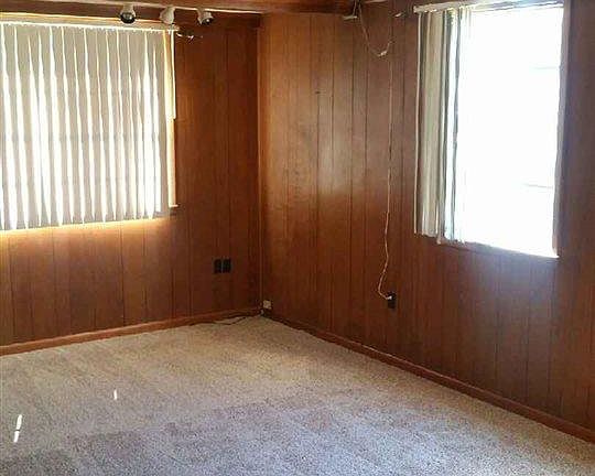 3rd image of 924 Medford Ave